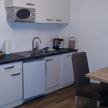 בית הארחה Haus Alpina