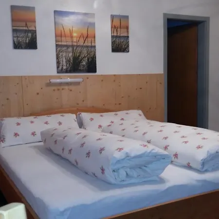 Pensjonat Haus Alpina *