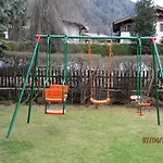 Haus Alpina 게스트하우스 3*