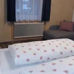 Pensión Haus Alpina 3*