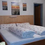 Pensión Haus Alpina 3*