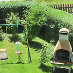 Haus Alpina Pensión 3*