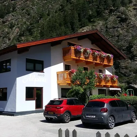 بيت ضيافة Haus Alpina 3*