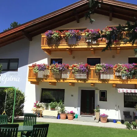 Haus Alpina 3* لانغنفلد
